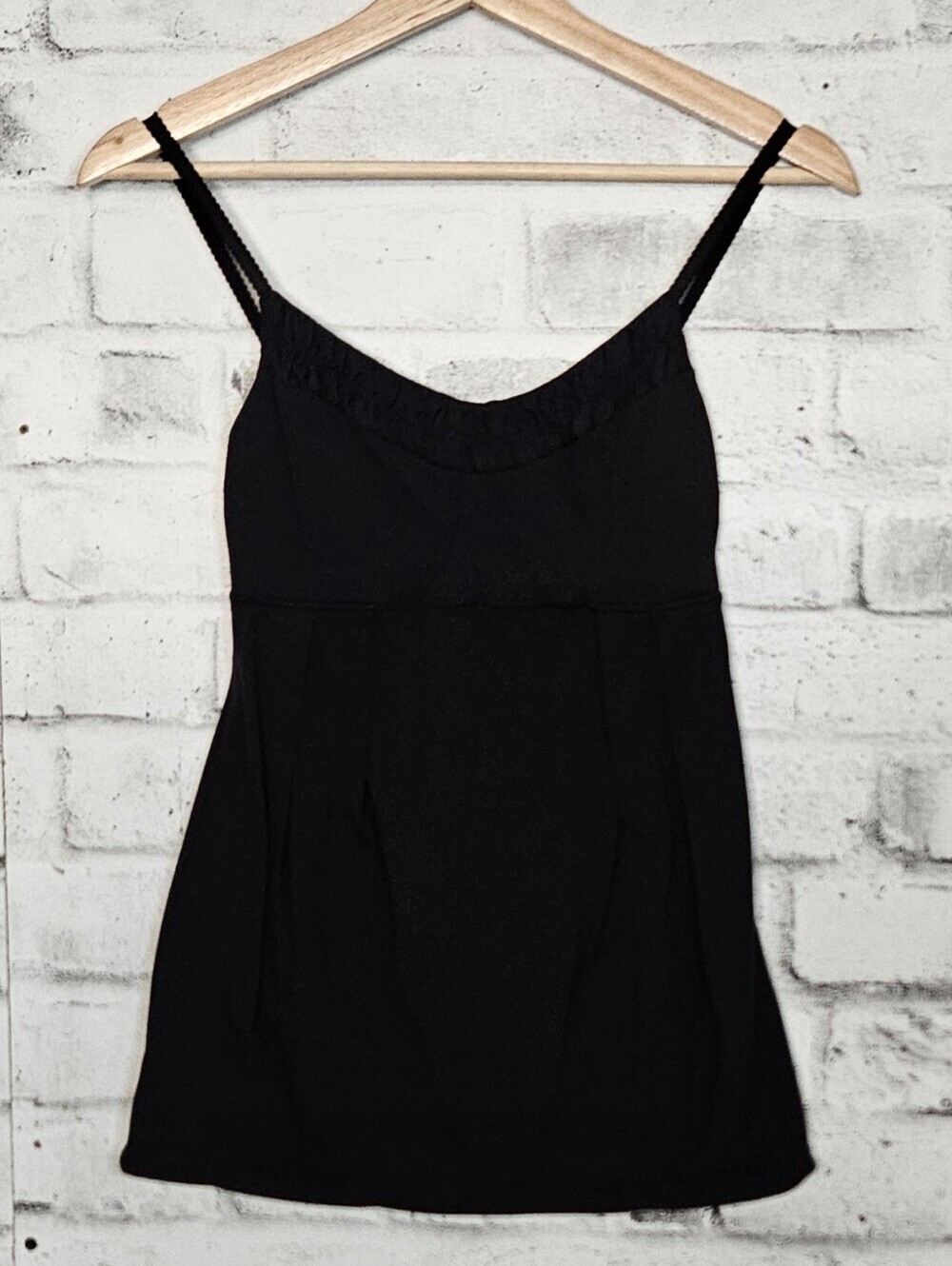 Lululemon Black Power Y Tank Top Built In Bra Yoga Size 4